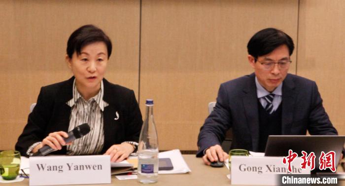 东西问丨中国四学者日内瓦讲述：西藏新疆现代教育点亮人生