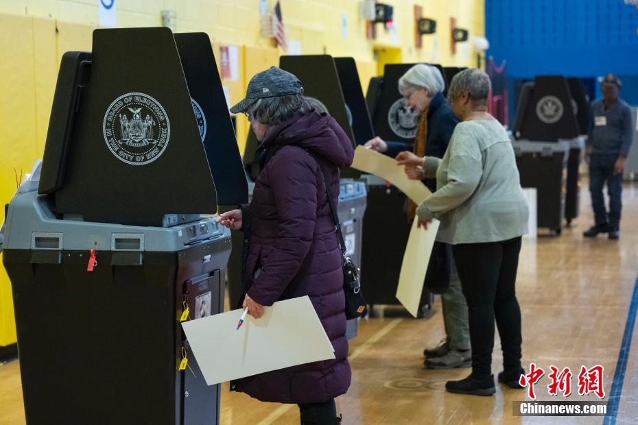 美国纽约州迎来总统选举初选投票日