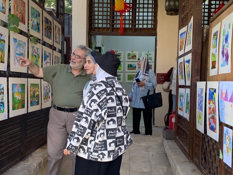 半岛bandao体育“走近原生态”儿童画国际巡展在开罗展出