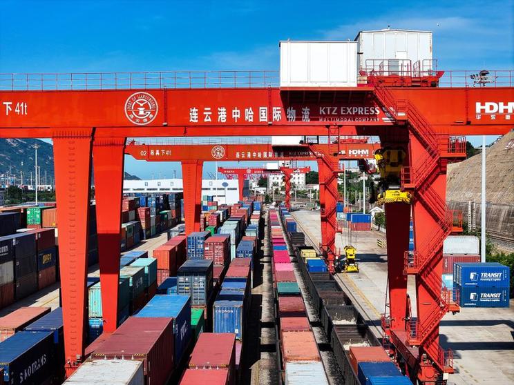 国际纵横谈丨习近平主席重要著作何以持续风行世界