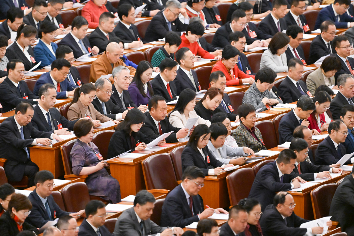 【世界看两会】国际人士：规划清晰并为之努力 中国为全球发展注入更多稳定因素