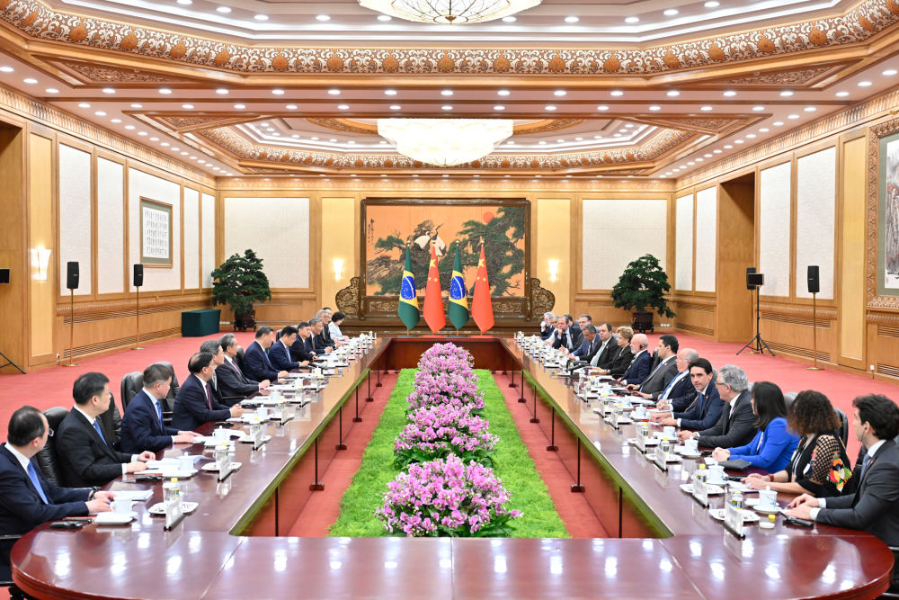 新华图讯丨习近平同巴西总统卢拉会谈
