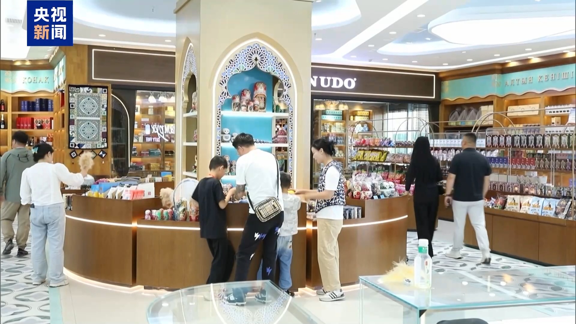 跨境购物潮！霍尔果斯客流破500万 增长73%