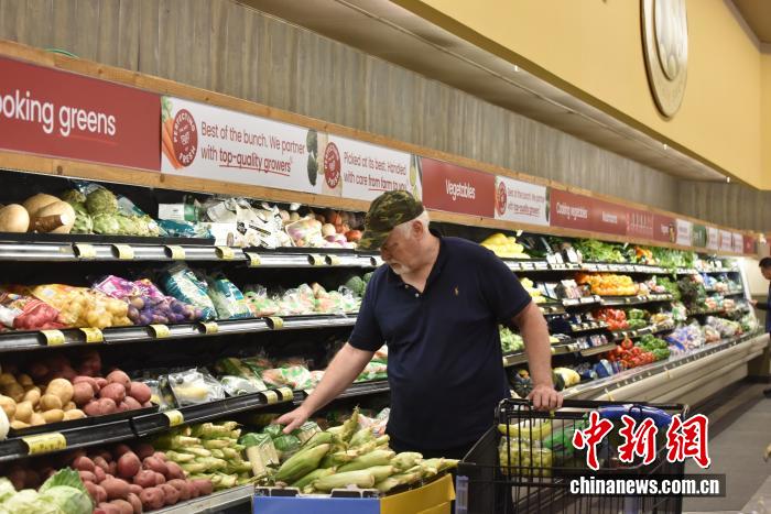 美媒：关税致食品成本飙升 美国多家餐厅陷经营困境