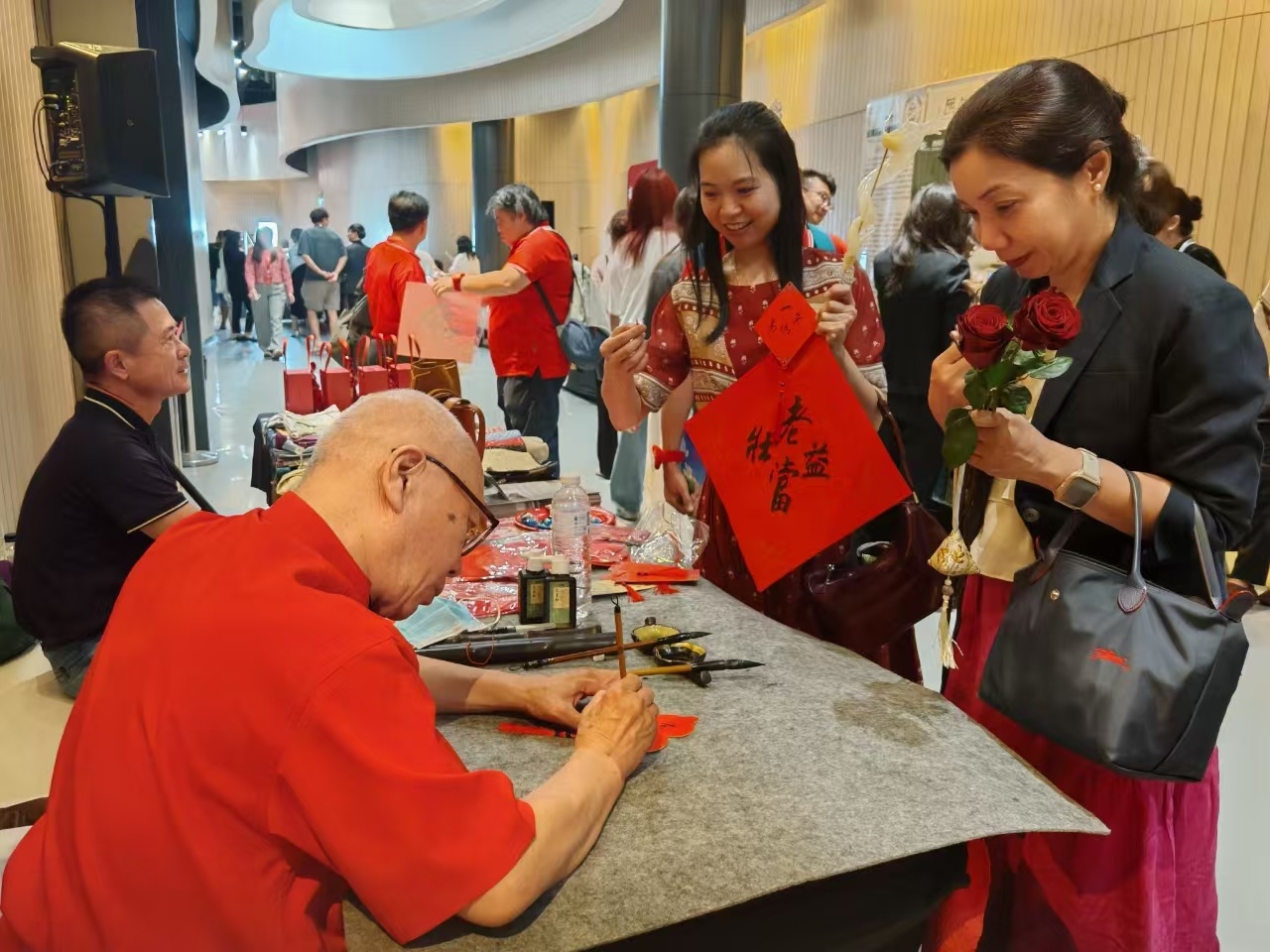 资讯有故事丨泰国教师点赞中国吸引力：“现在很多人都想来中国留学”
