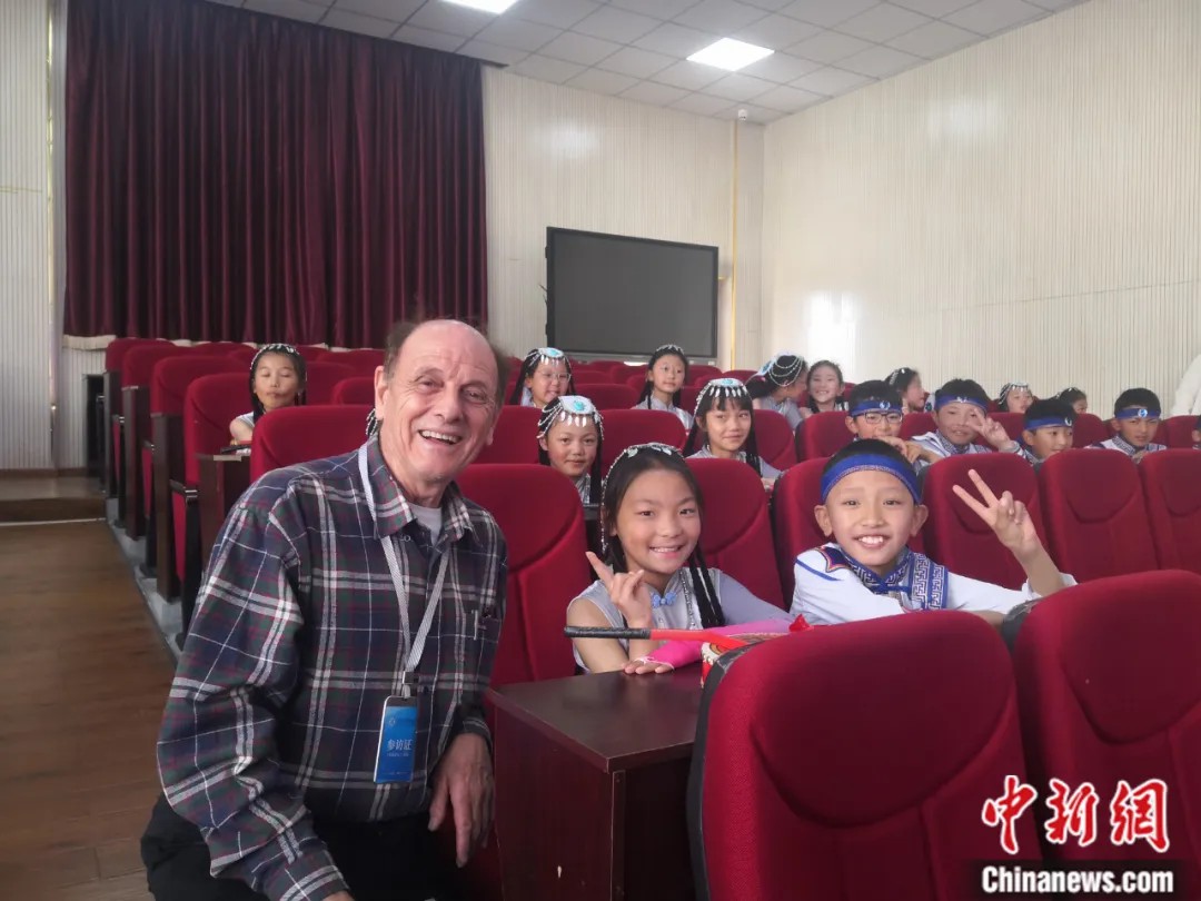 东西问丨柯马凯：从“没学上”到“上好学”，西藏教育“大变样”