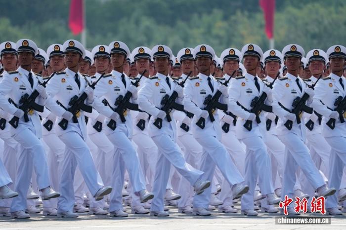 外媒：中国“里程碑”式阅兵令人印象深刻，人民深感自豪