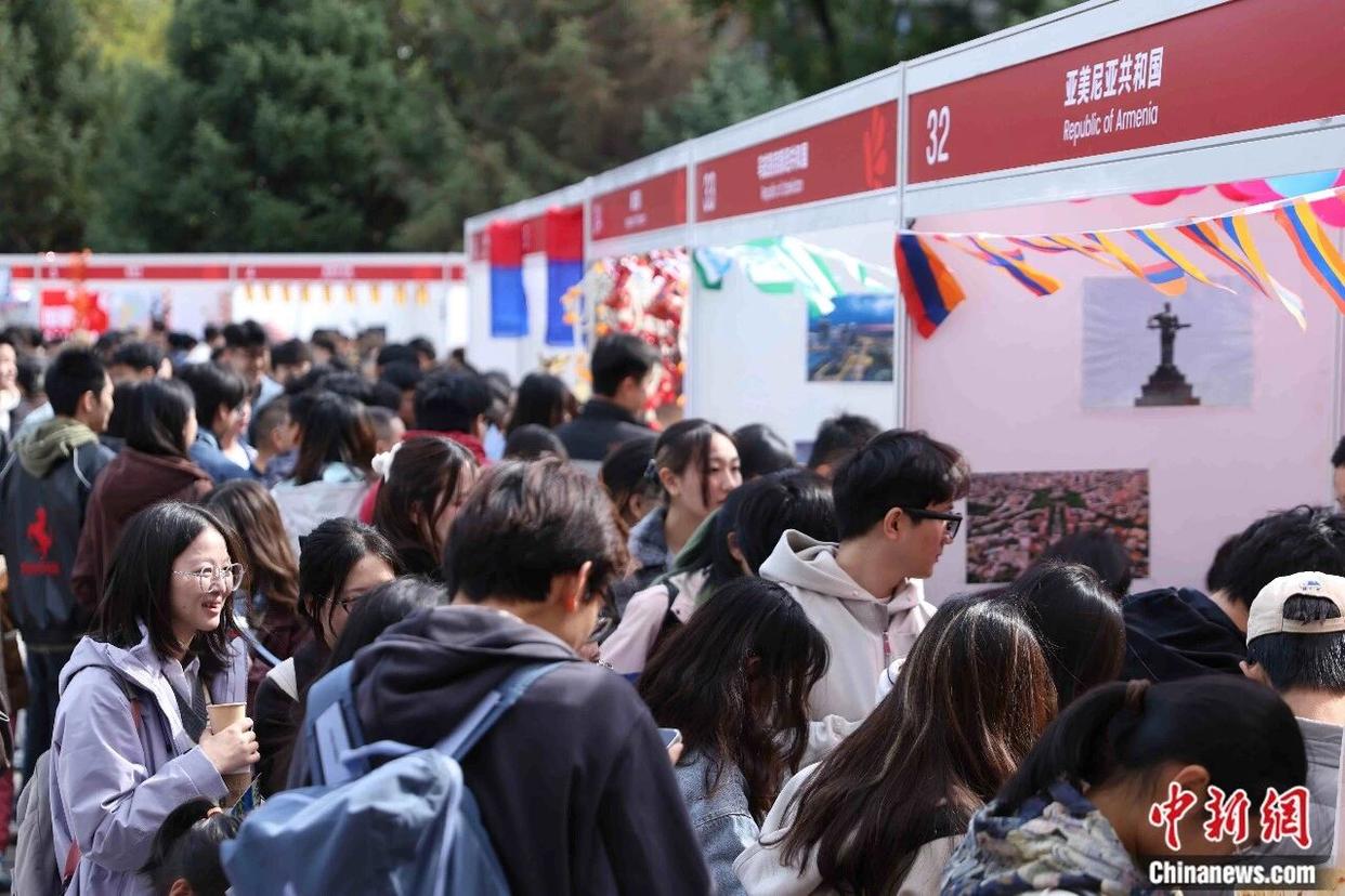 东西问｜戈尔·赛格桑：我对中国研究的主要建议是尽快去中国