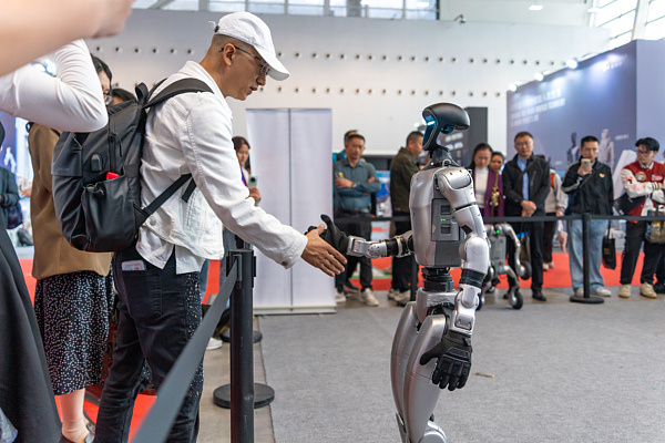 全球媒体聚焦 | 欧洲媒体：“十五五”规划将成为连接过去和未来的重要纽带