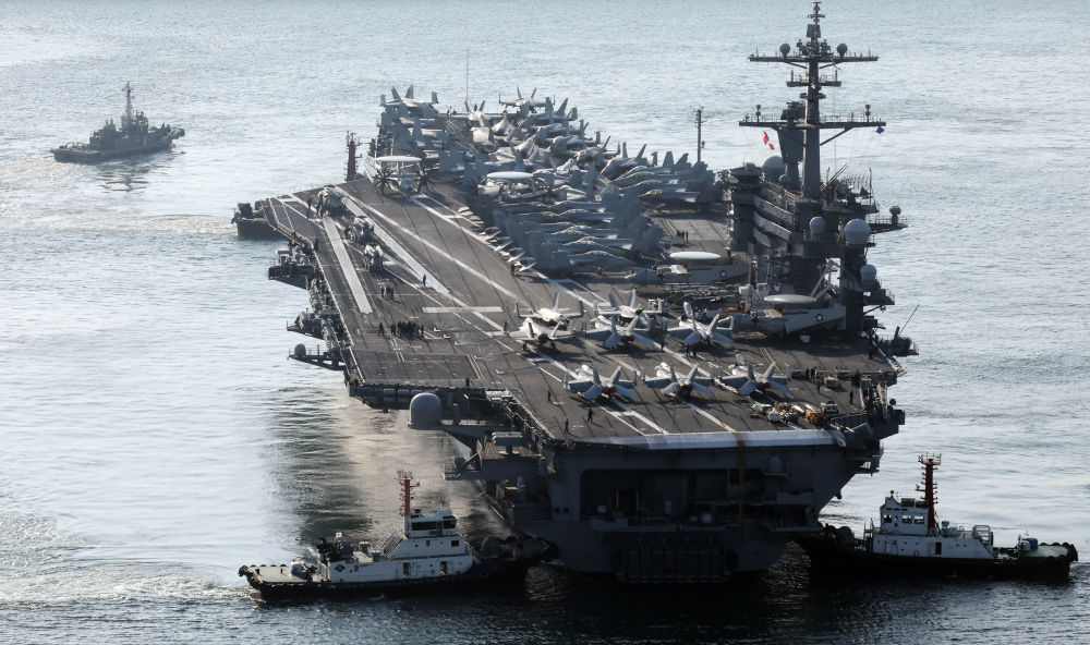 聚焦丨美国:破纪录的日子 不光彩的一天