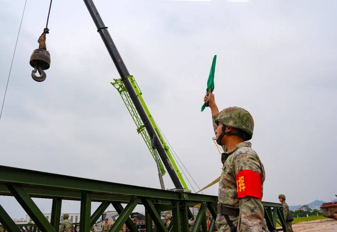 舰艇编队“遭袭”!直击后装综合保障演练现场 图片
