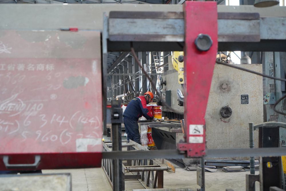 期待深化同中国多领域合作——访俄罗斯犹太自治州州长科斯秋克