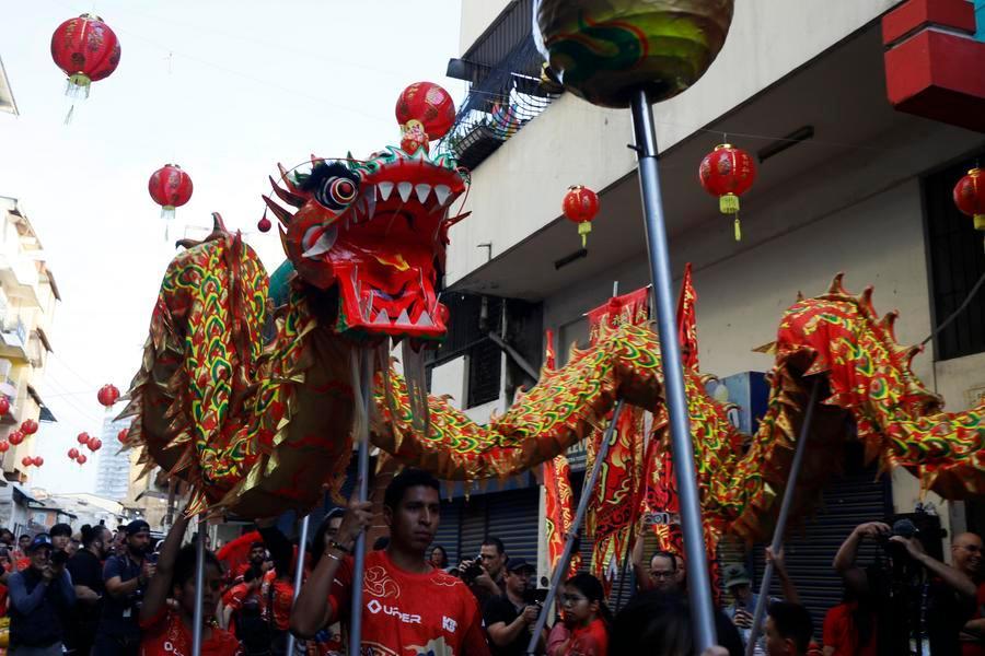 跨越半个地球 中国春节“圈粉”拉美