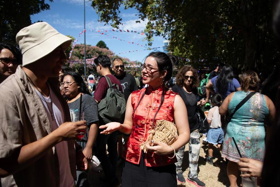 跨越半个地球 中国春节“圈粉”拉美