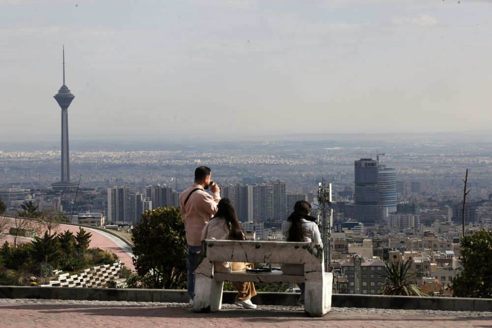 走笔天下 | 战争阴影下的德黑兰日常