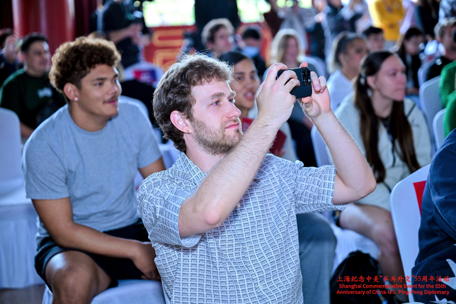 中美老友记|专访吴心伯:美国未来对华政策,将更多由青年一代塑造 中美老友记|专访吴心伯:美国未来对华政策,将更多由青年一代塑造