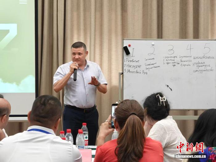 中亚多国人士谈中国印象:在发展与文明传承中感知中国经验