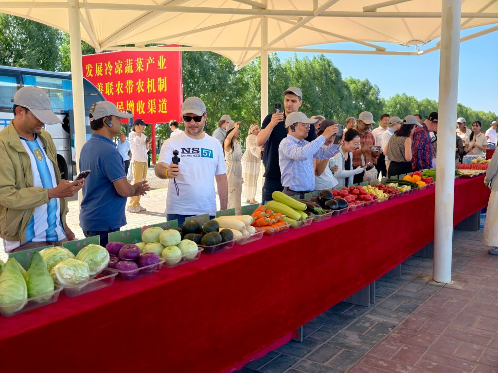 新华鲜报丨循长征足迹,世界政党媒体探寻中国式现代化精神密码