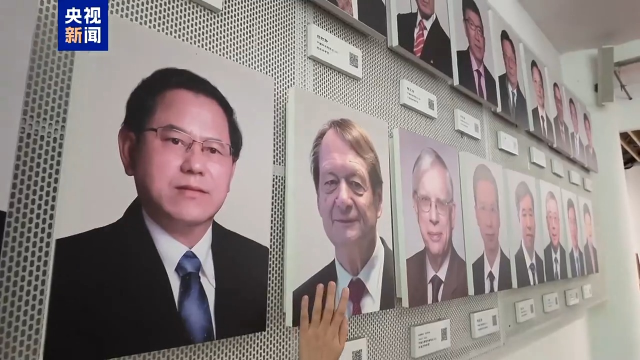 智观丨三位全球嘉宾，他们眼中的中国AI什么样？