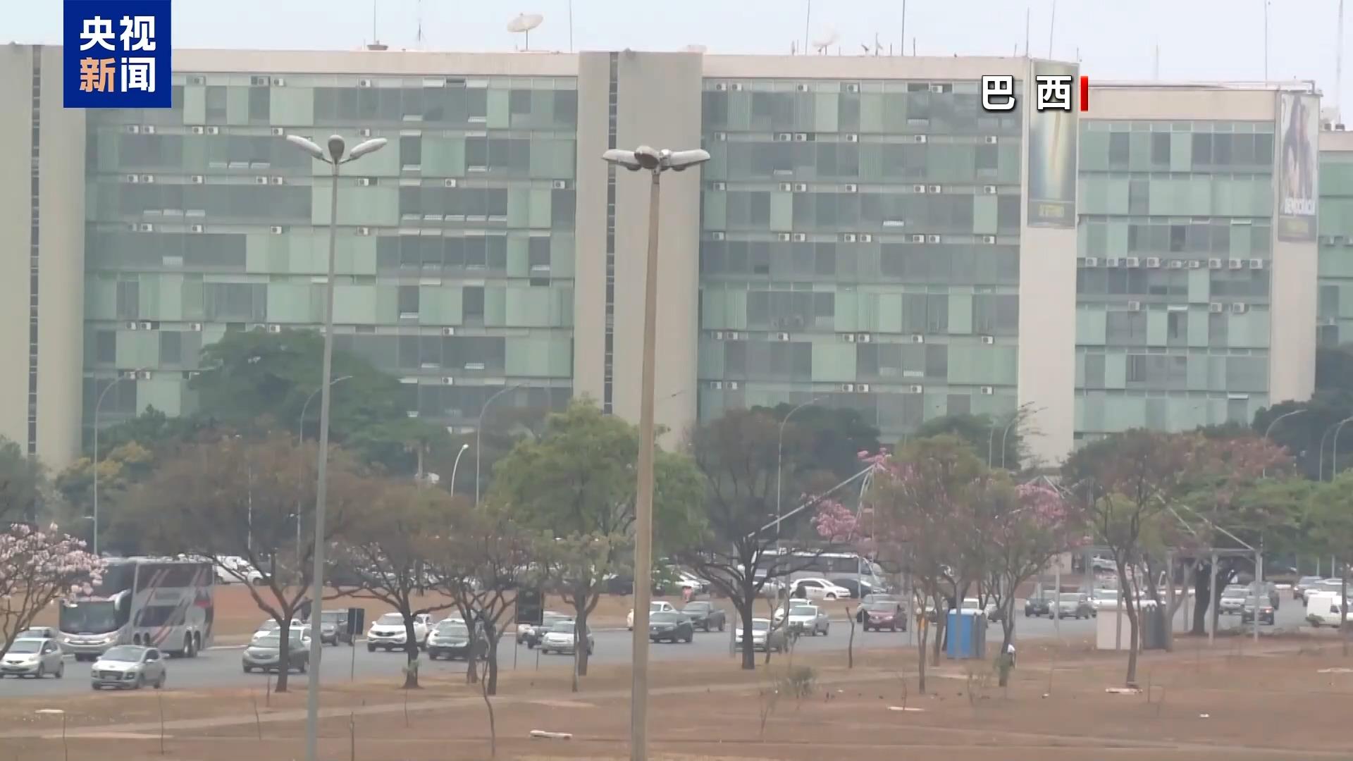 对全世界加税 美国的“关税续命术”又有了新剧本