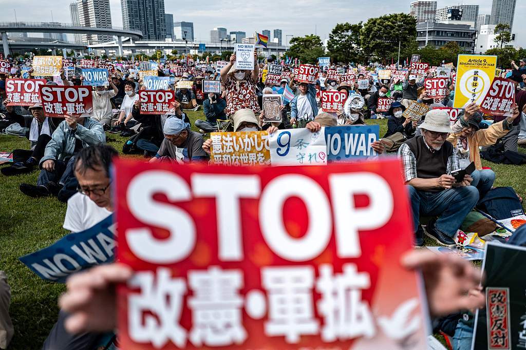闪评|经济困局之下 高市政府“没东墙可拆却要捅漏西墙”