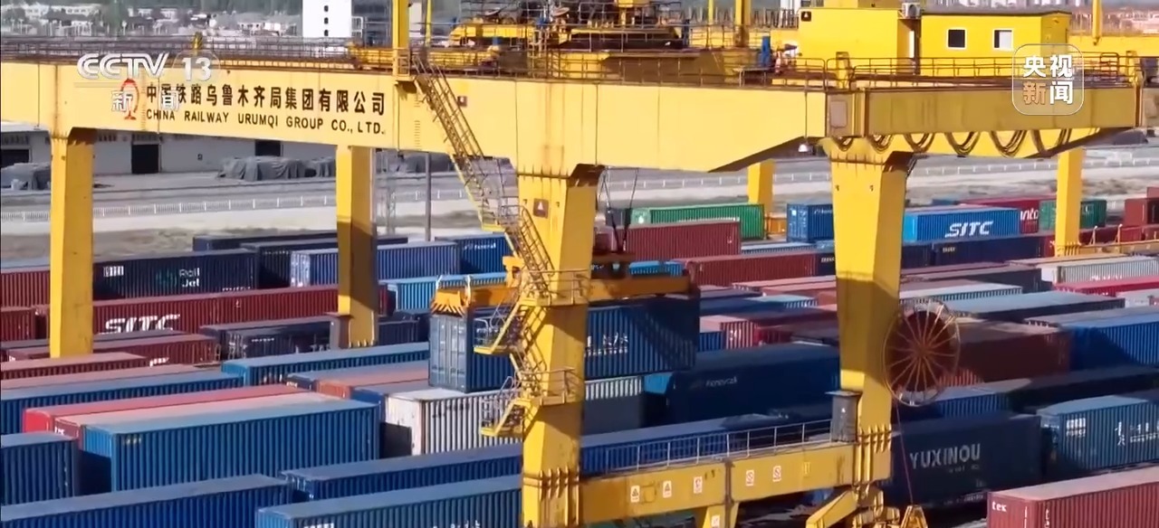 埃及水果香飘中国、国产汽车“扬帆出海” 中埃好物双向奔赴
