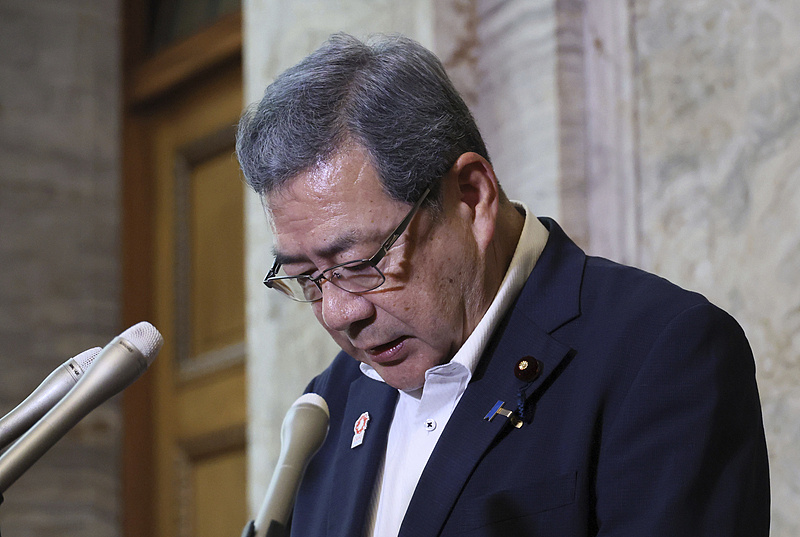 闪评︱执政不到一年改组内阁? 高市政权已暗流涌动