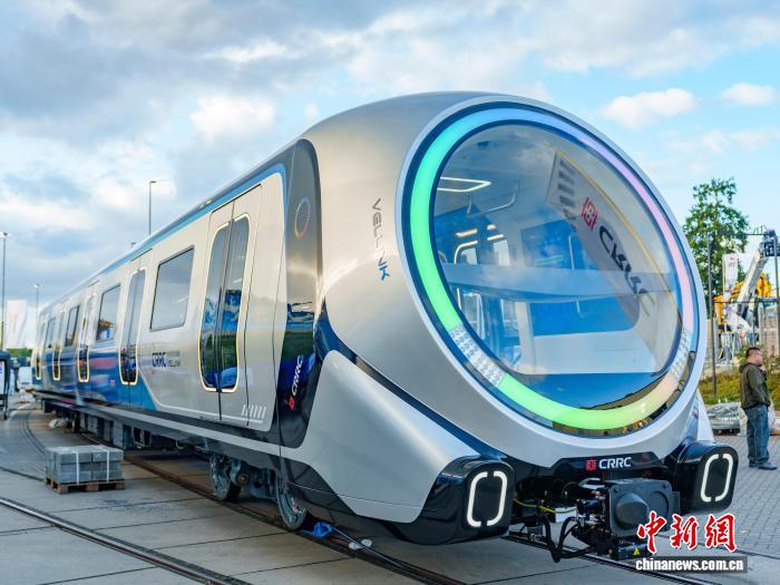 全球首列搭载具身智能技术地铁列车在德国柏林发布