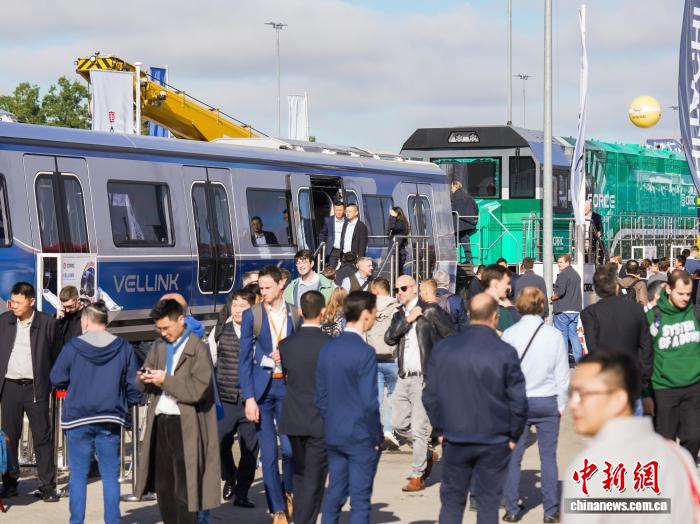 全球首列搭载具身智能技术地铁列车在德国柏林发布
