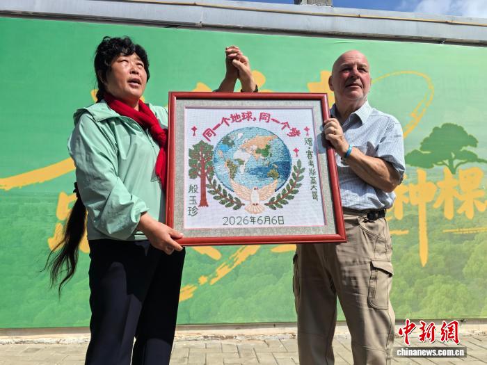 东西问|从北美红杉到“赛考斯林”,中美友谊之树积木为林、汇林成海