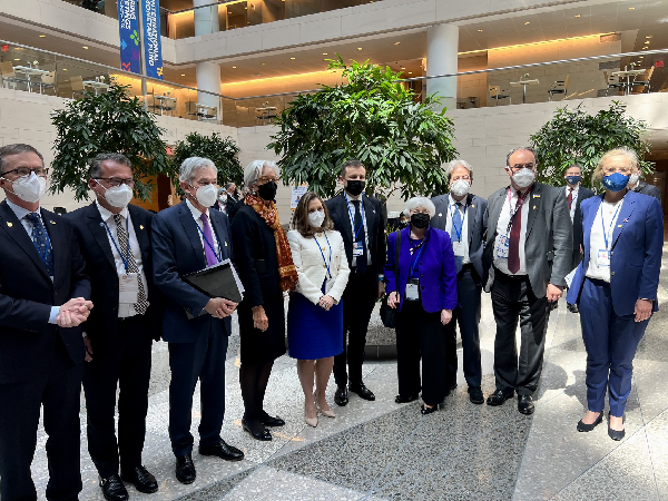 世界周刊丨美式“黑霸权” 世界周刊丨美式“黑霸权”