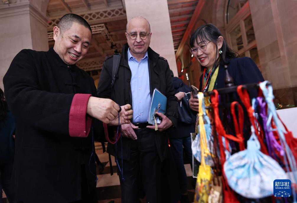 “你好！中国”旅游推介会在巴黎举行