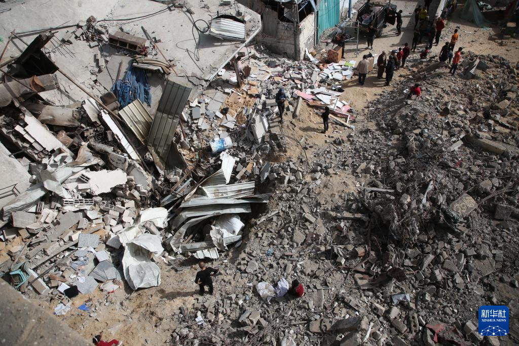 以军袭击加沙多地至少32人死亡