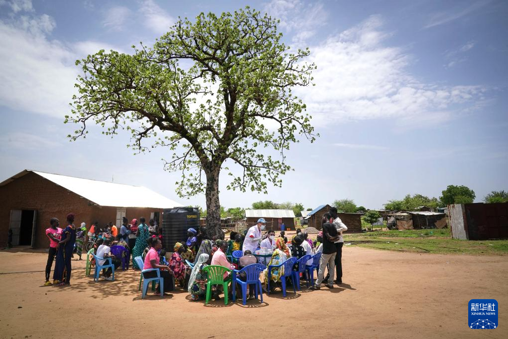 中国援南苏丹医疗队开展义诊并捐赠物资