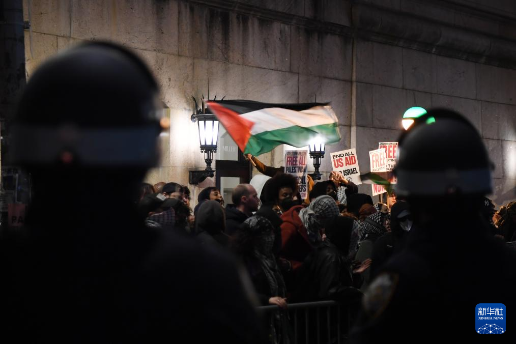 美国哥伦比亚大学反战示威 呼吁加沙停火