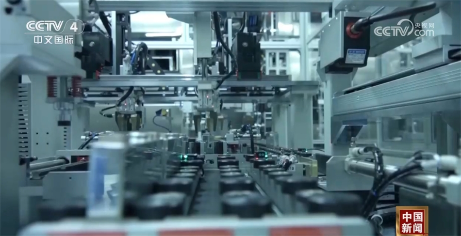 中国应对美国贸易保护主义打出“组合拳” 更高水平开放展现大国担当