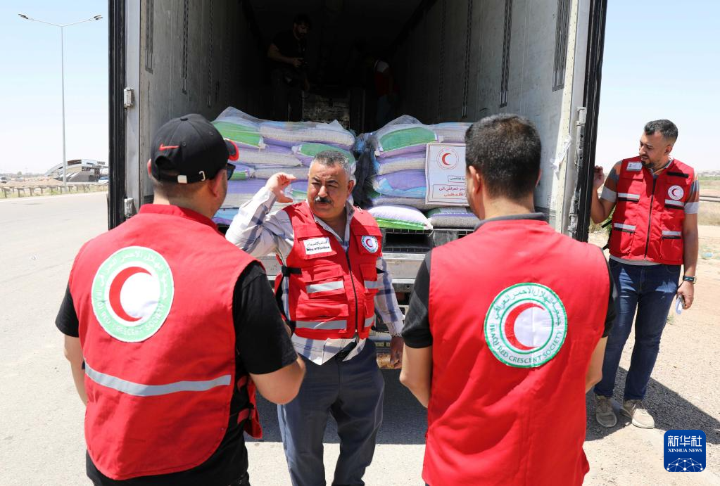伊拉克向加沙地带运送新一批援助物资