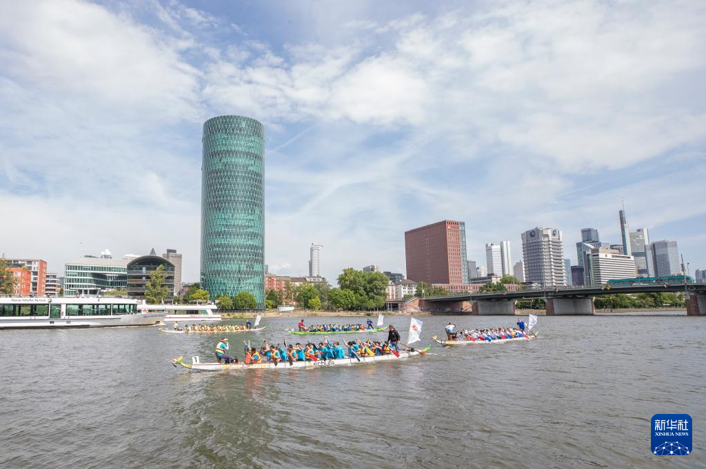 法兰克福龙舟赛促进中外民间体育文化交流