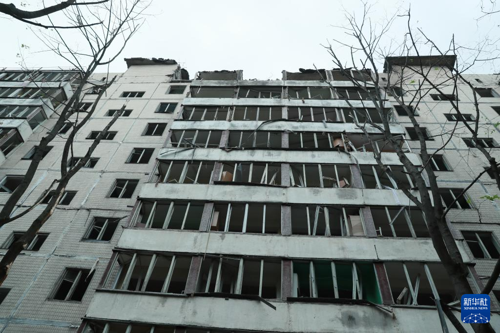 乌方称俄军空袭致基辅14人死亡