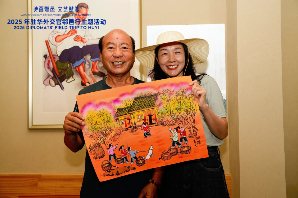艺术住进鄠邑乡野 驻华外交官读懂乡村振兴中国故事