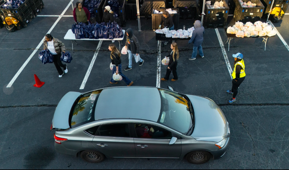 全球媒体聚焦︱美媒：政府关门超一个月 食品救济不确定性增加