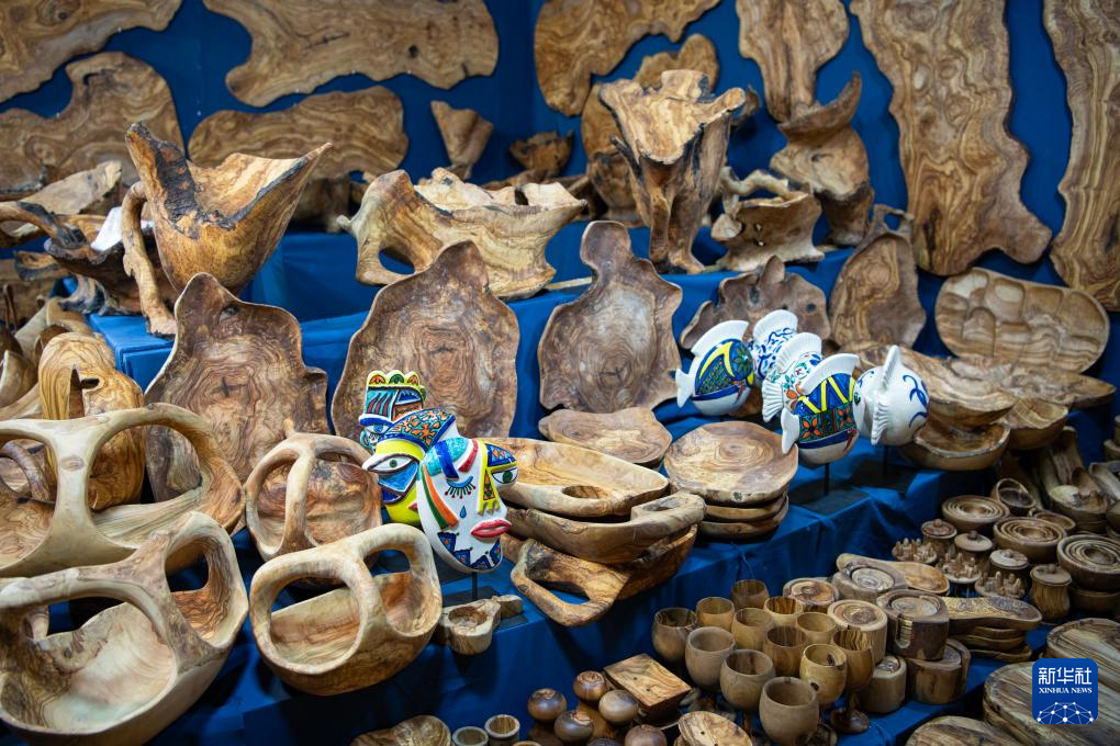 “柏林巴扎”国际工艺展开幕