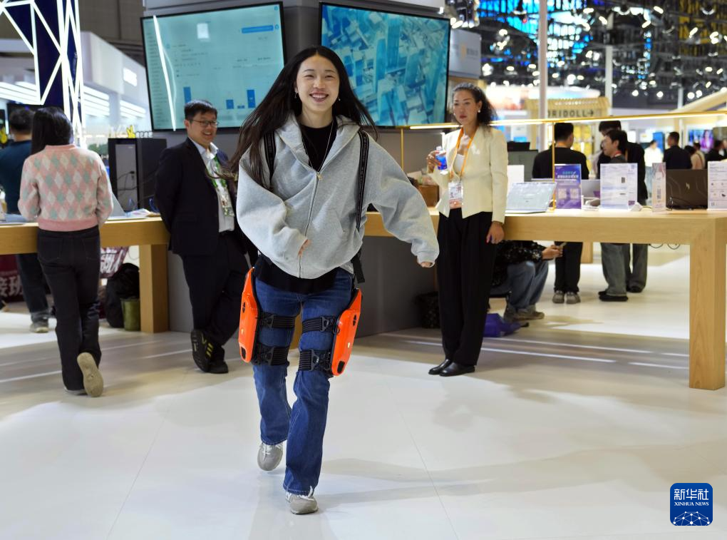 第八届进博会 | 进博会的前沿创新科技