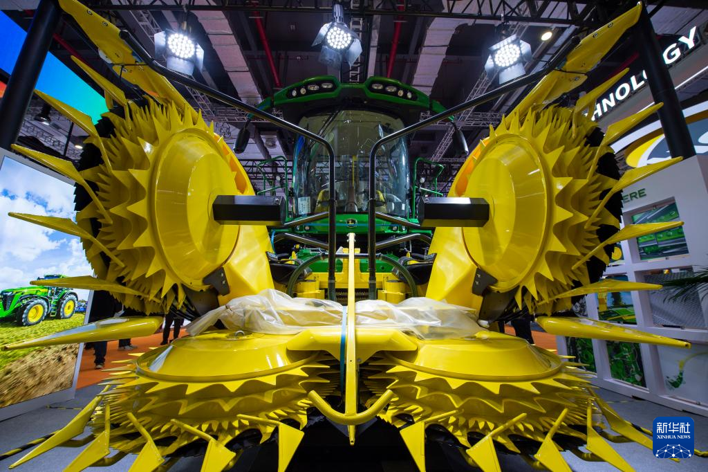 第八届进博会 | 进博会的前沿创新科技