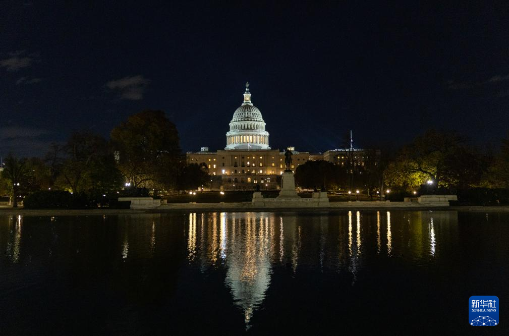 美众议院通过临时拨款法案