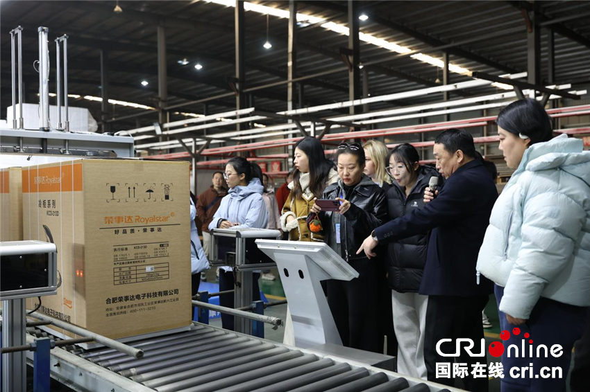 【2025打卡中国】商丘民权有多“冷”？外国网红在这里找到了一条百亿“热”链！