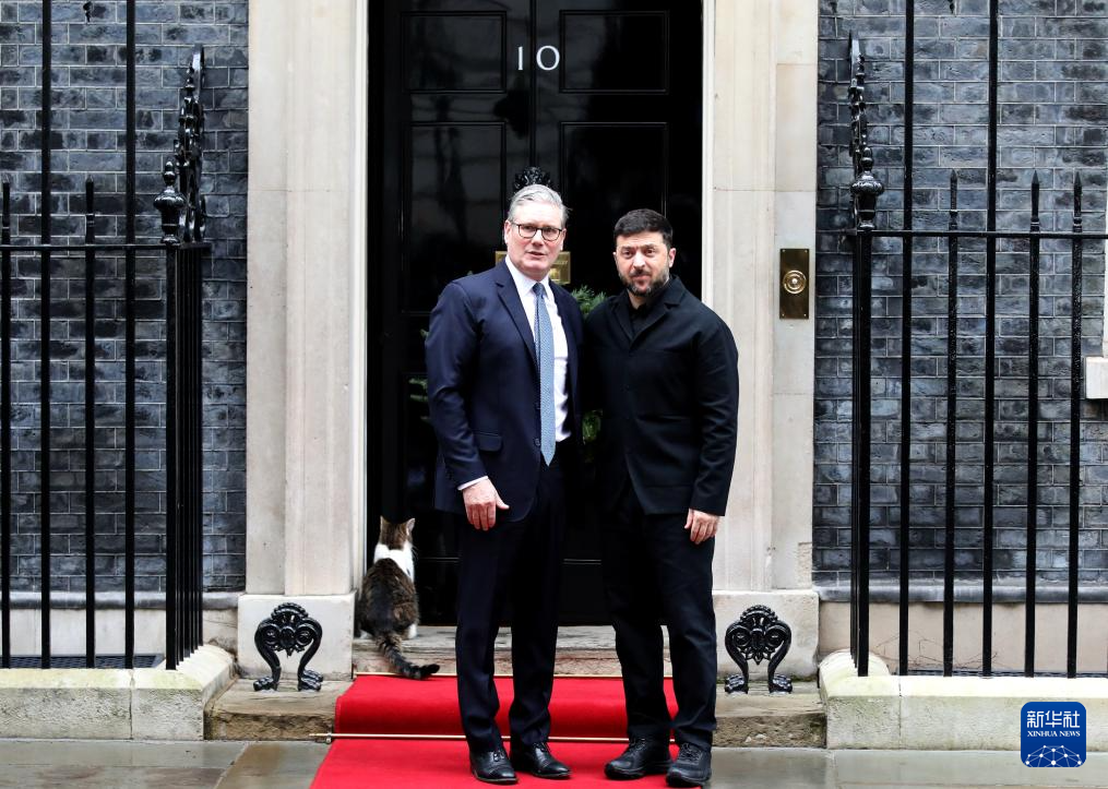 英法德乌领导人举行会谈