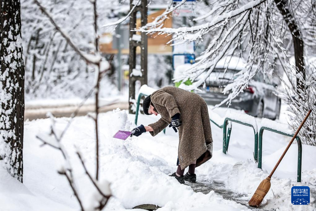 欧洲寒潮来袭 交通受阻民生承压
