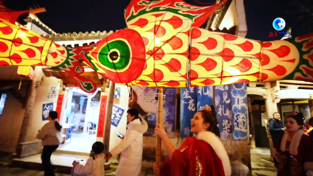 全球连线丨厄瓜多尔留学生元宵节解锁“成为中国人”新体验