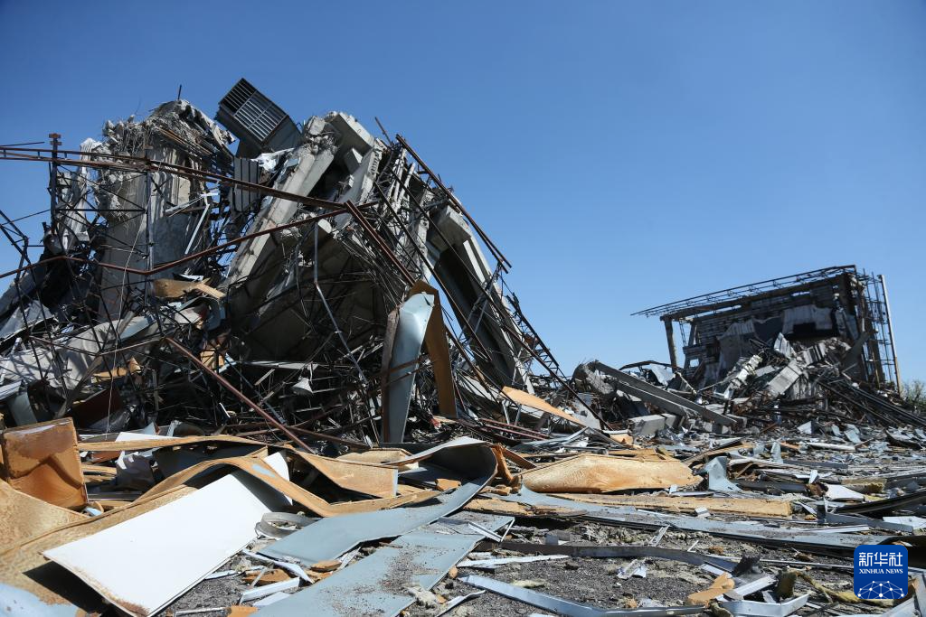 伊朗阿扎迪体育场遭袭受损